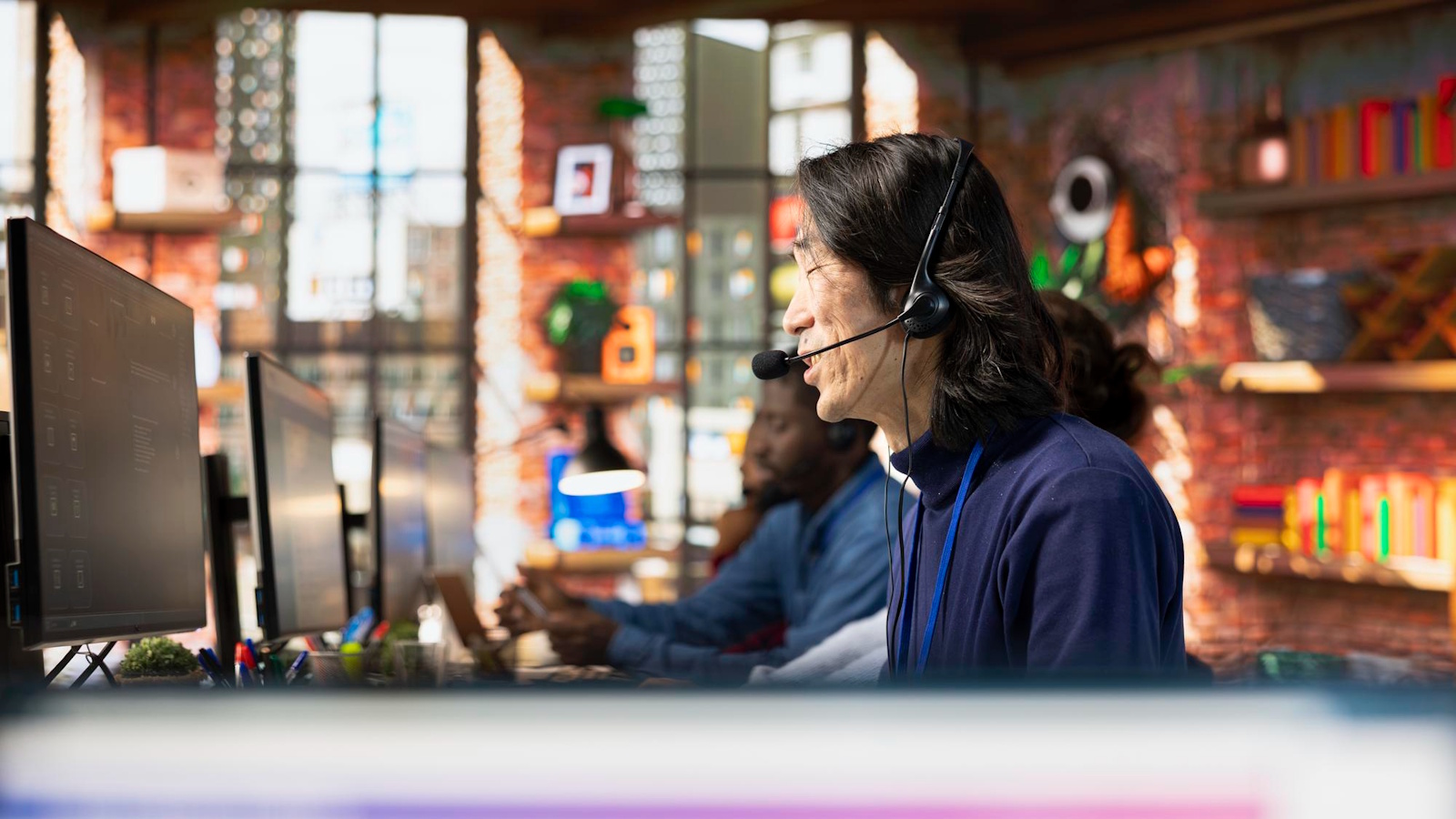 Call Center 1600X900